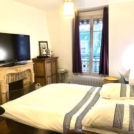 Appartement Quartier Montmartre Париж Екстериор снимка